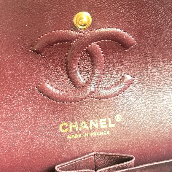 Chanel Small Classic Black Grained Calfskin & Gold-Tone Metal Handbag - Picture 15 of 16
